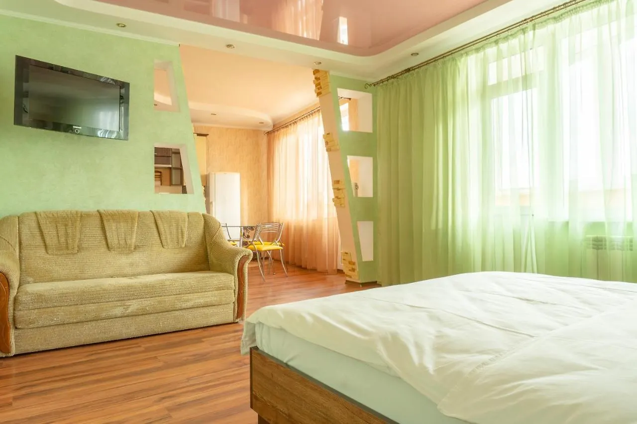 Big Studio Apartment Near River Mall Kijev Ukrajna