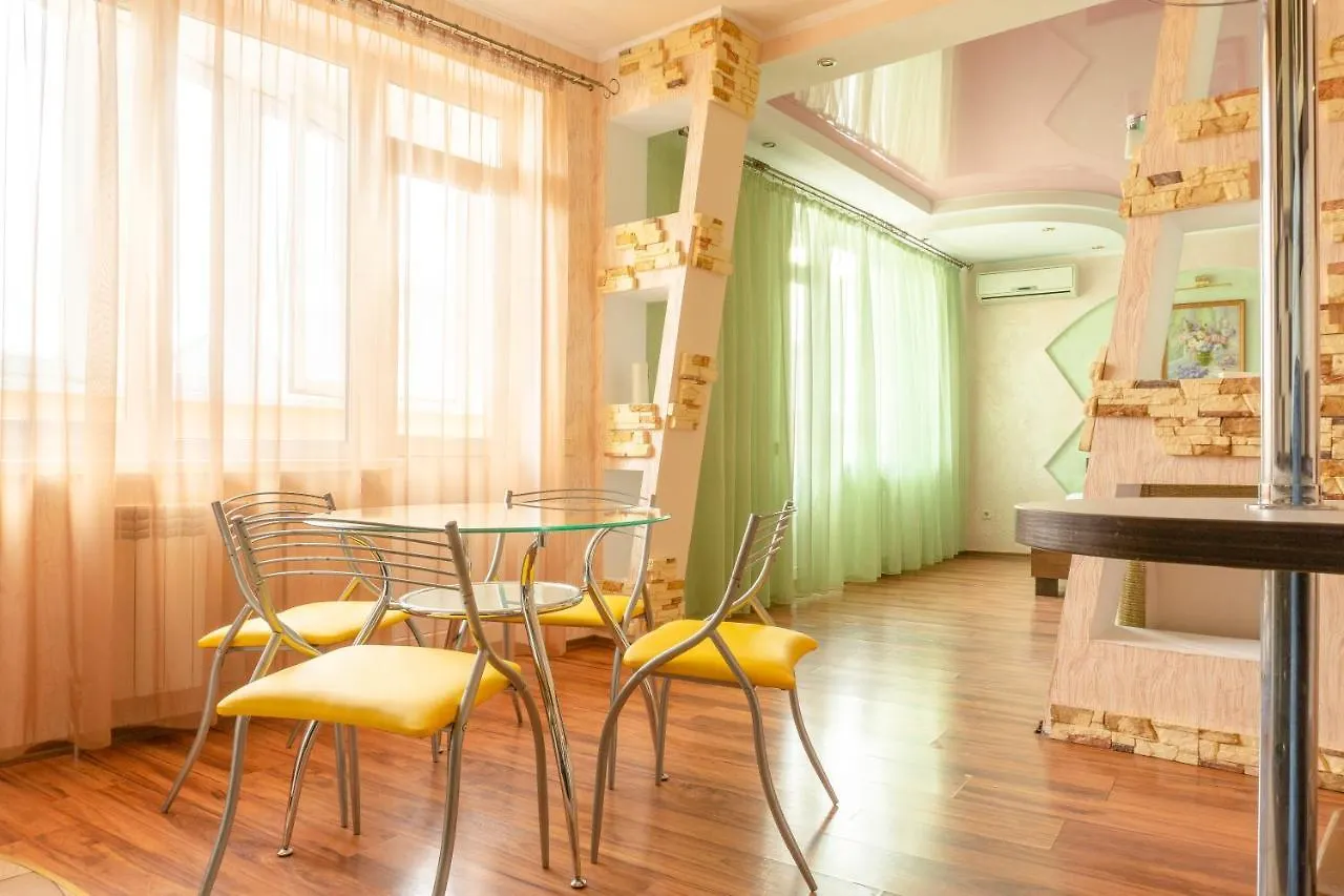 Big Studio Apartment Near River Mall Kijev